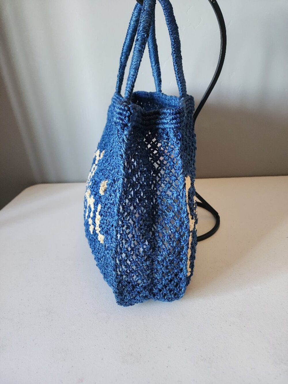 The Jacksons Woven Tote "EUC" - Picture 5 of 16